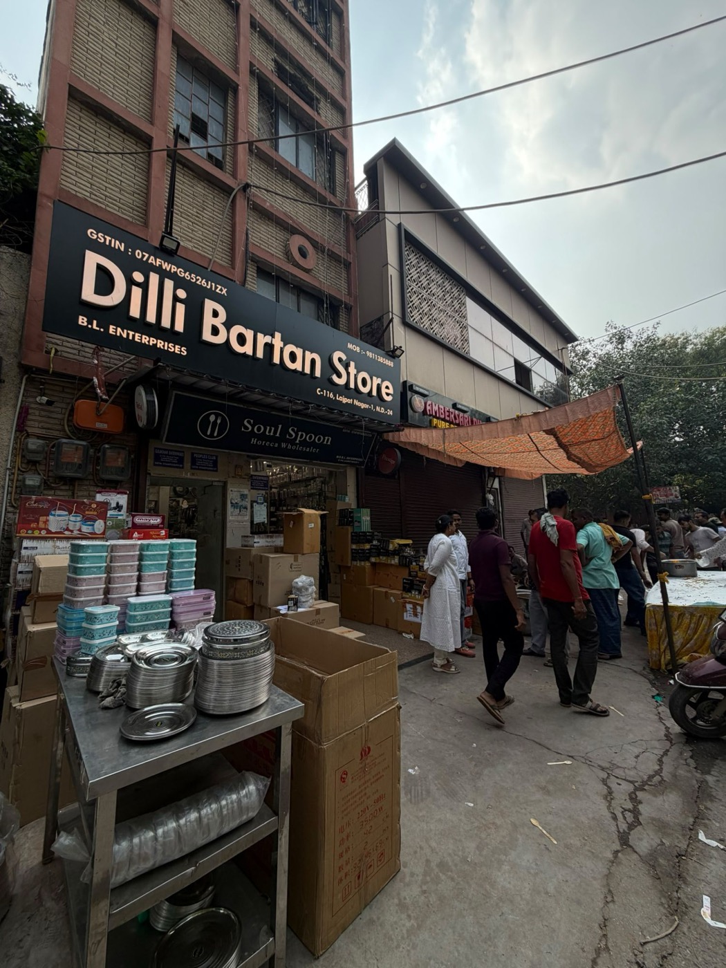 Dilli Bartan Store storefront at C-116, Lajpat Nagar-1